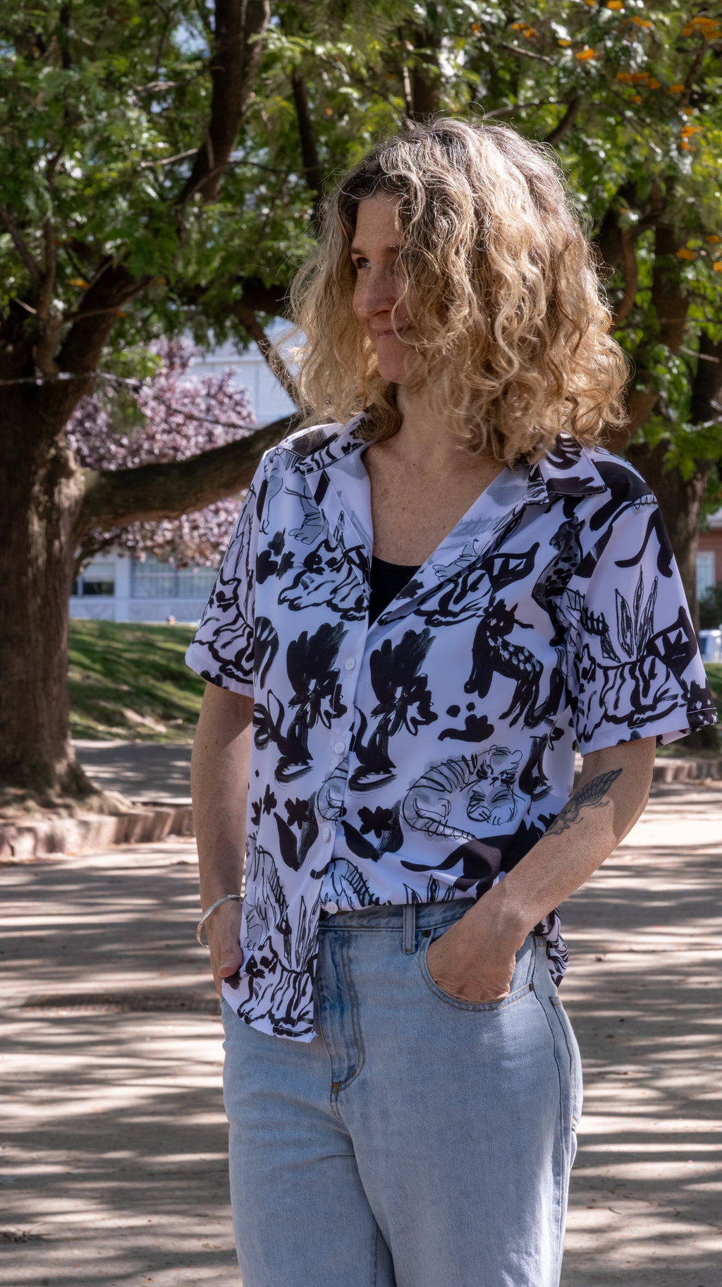 Camisa de manga corta Gatos y Flores - TORA