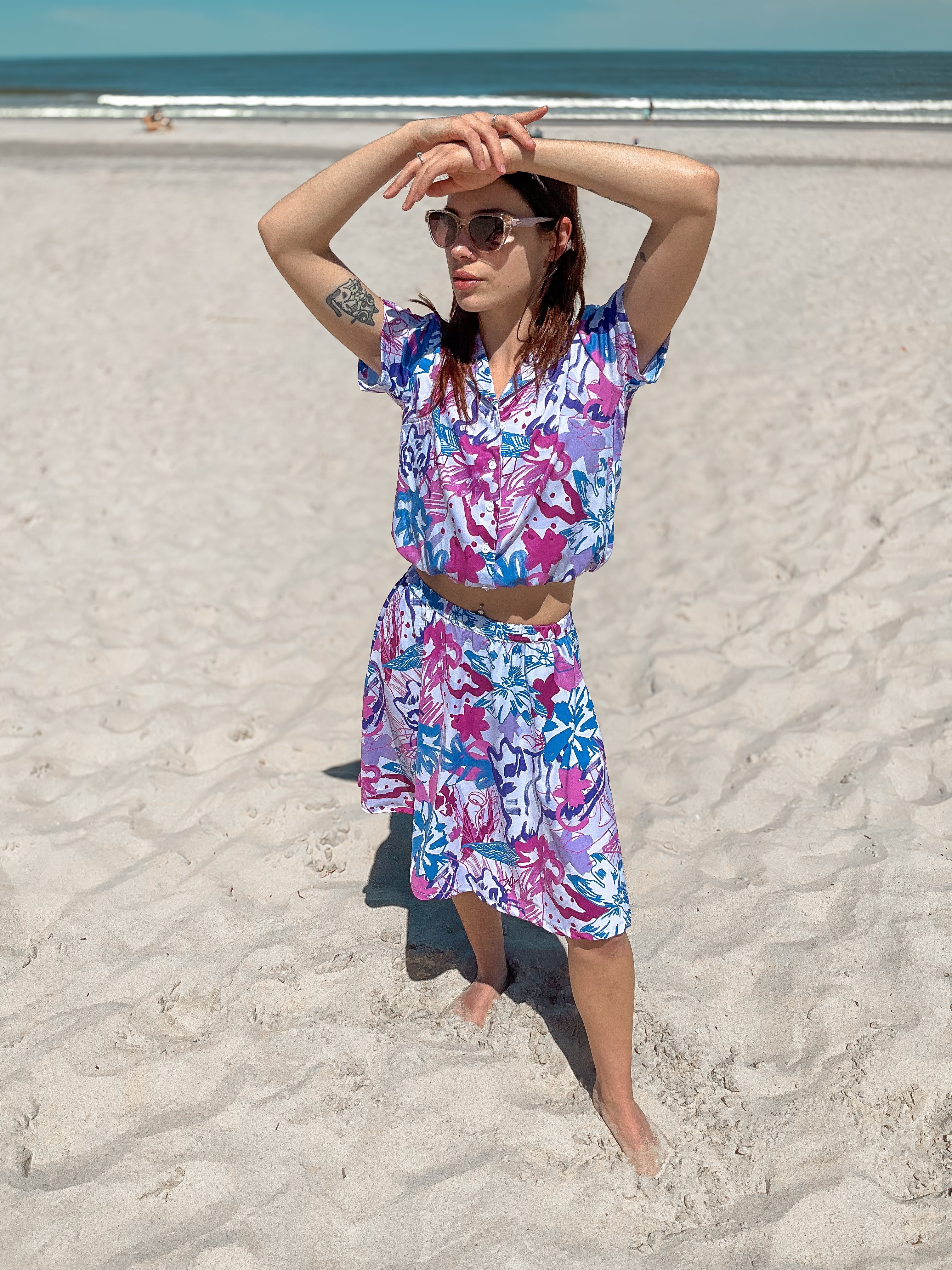 Camisa crop Jardín de Tigres - TRAZOS